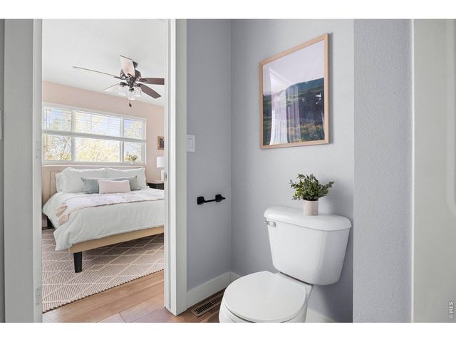 812 Aztec Dr, Fort Collins, CO 80521