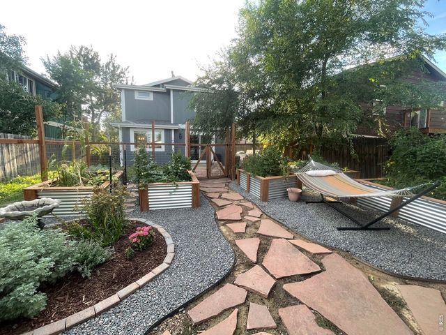 812 Aztec Dr, Fort Collins, CO 80521