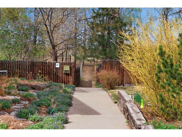 812 Aztec Dr, Fort Collins, CO 80521