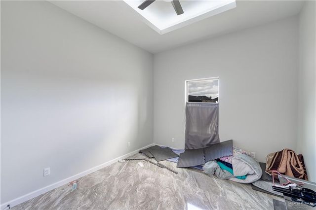 1412 S Waxahachie Street, Alton, TX 78572