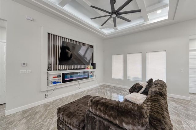 1412 S Waxahachie Street, Alton, TX 78572