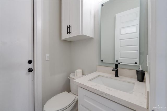 1412 S Waxahachie Street, Alton, TX 78572