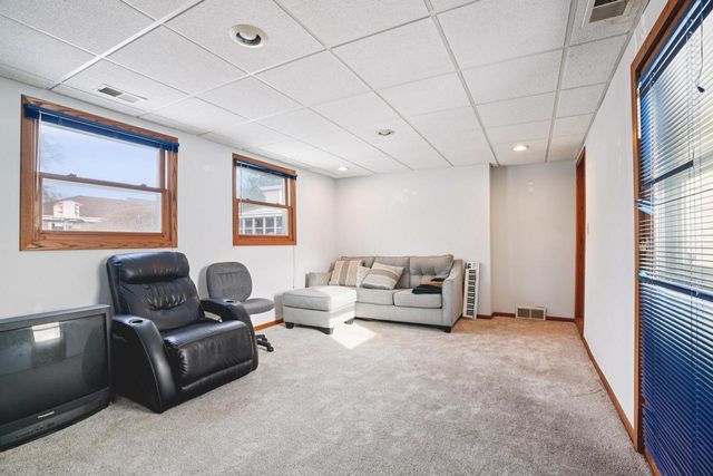 9114 29th AVENUE, Kenosha, WI 53143