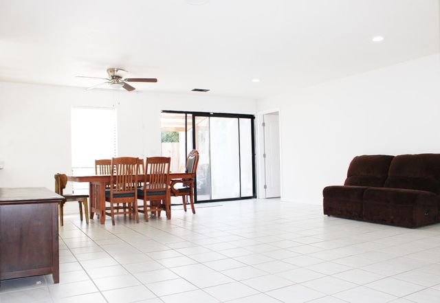 5501 Gilgunn Way, Sacramento, CA 95822