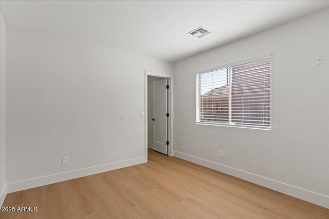 2289 W Hayden Peak Drive, San Tan Valley, AZ 85144