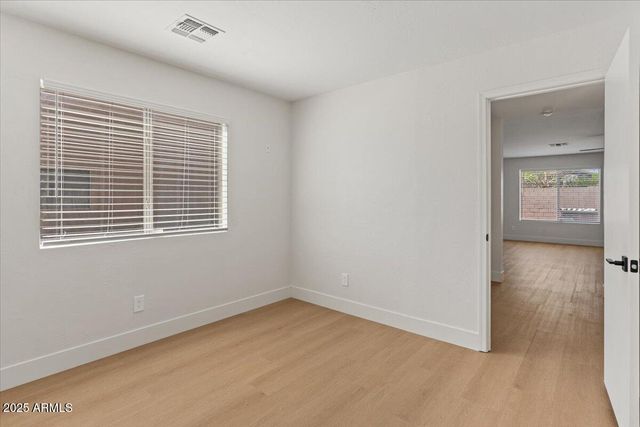 2289 W Hayden Peak Drive, San Tan Valley, AZ 85144