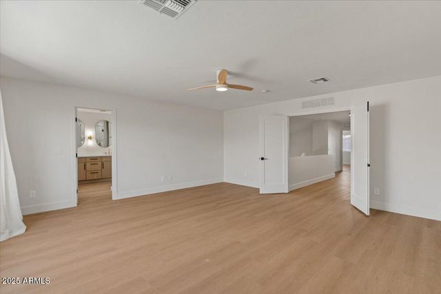 2289 W Hayden Peak Drive, San Tan Valley, AZ 85144