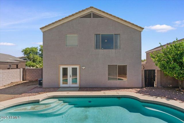 2289 W Hayden Peak Drive, San Tan Valley, AZ 85144