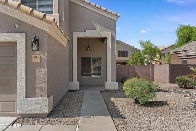 2289 W Hayden Peak Drive, San Tan Valley, AZ 85144