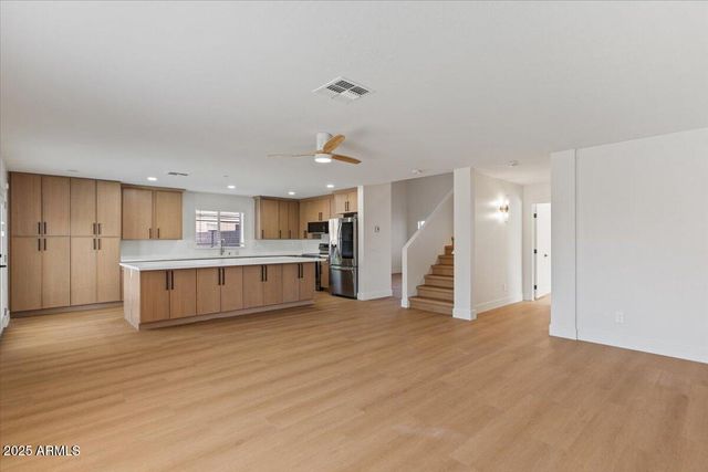 2289 W Hayden Peak Drive, San Tan Valley, AZ 85144