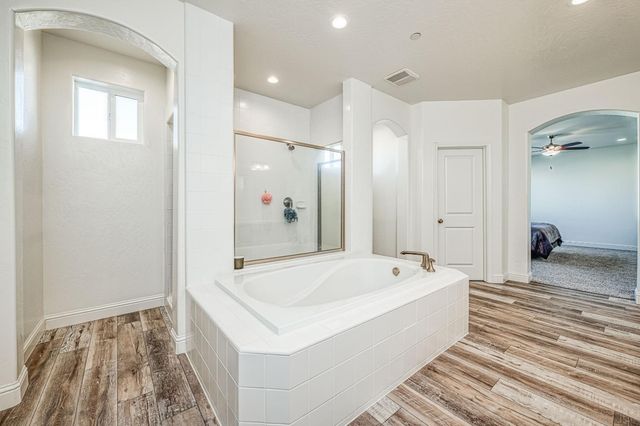 1676 Las Rosas Ave, Clovis, CA 93619