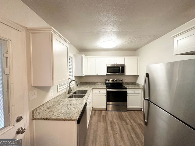 2930 Waters Road, Atlanta, GA 30354
