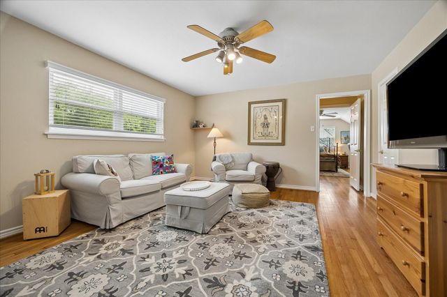 12122 Kimberley Lane, Houston, TX 77024
