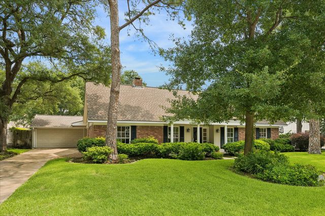 12122 Kimberley Lane, Houston, TX 77024