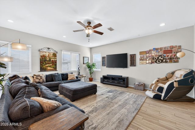 18209 W COLTER Street, Litchfield Park, AZ 85340