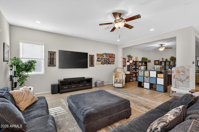 18209 W COLTER Street, Litchfield Park, AZ 85340