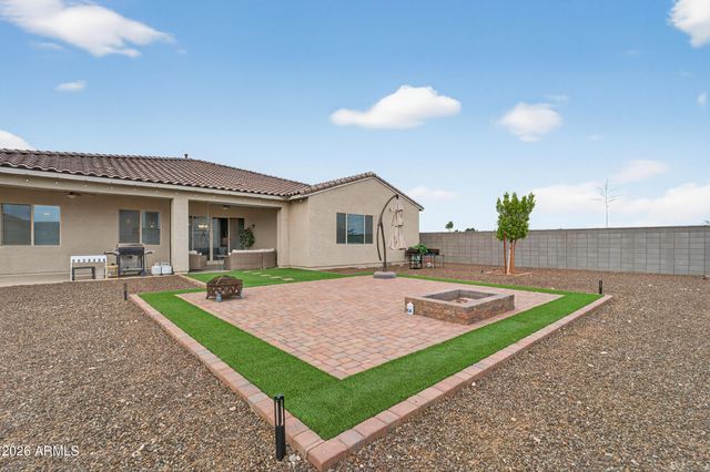 18209 W COLTER Street, Litchfield Park, AZ 85340
