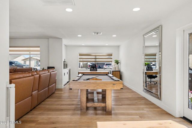 8024 E HUBBELL Street, Scottsdale, AZ 85257