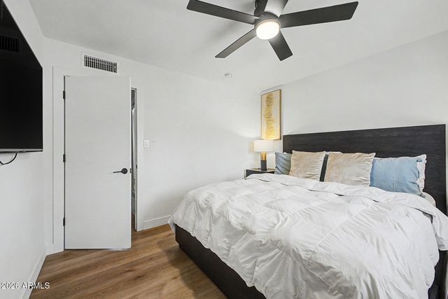 8024 E HUBBELL Street, Scottsdale, AZ 85257