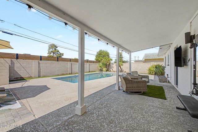 8024 E HUBBELL Street, Scottsdale, AZ 85257