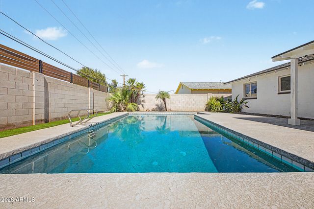 8024 E HUBBELL Street, Scottsdale, AZ 85257