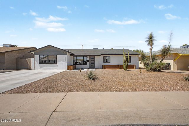 8024 E HUBBELL Street, Scottsdale, AZ 85257