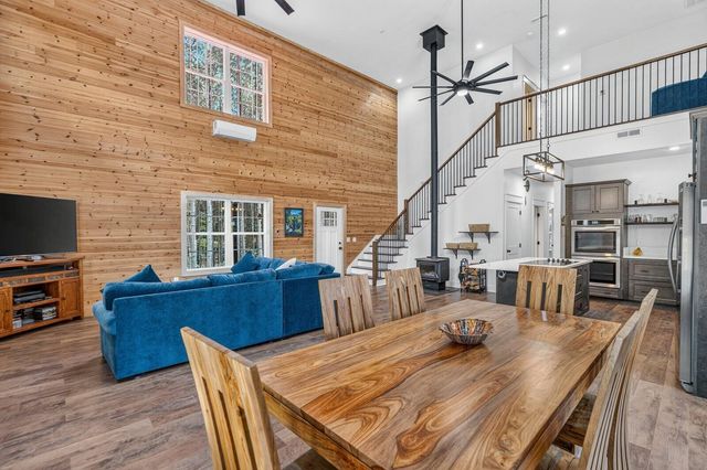 1194 Horseshoe Road, Signal Mountain, TN 37377