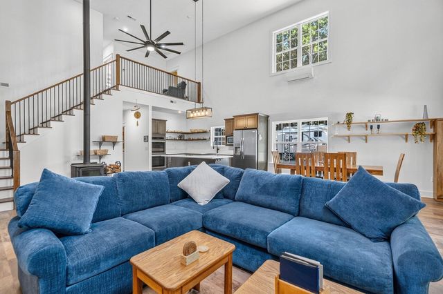 1194 Horseshoe Road, Signal Mountain, TN 37377