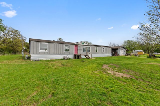 1128 County Road 429, Cleburne, TX 76031