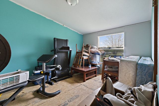1128 County Road 429, Cleburne, TX 76031