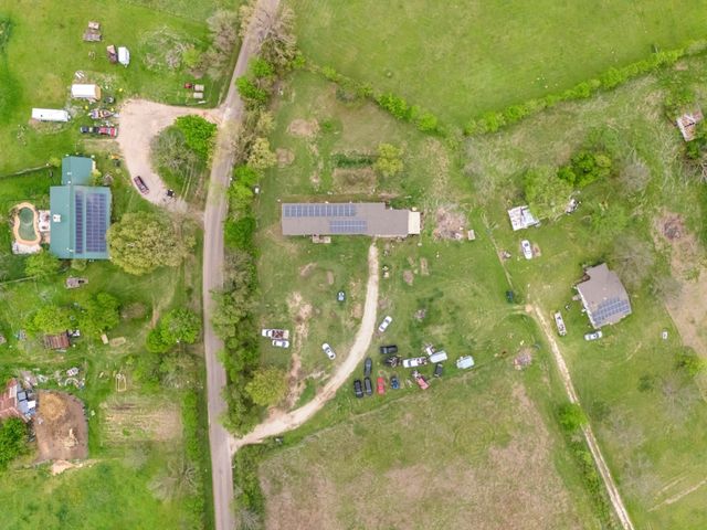 1128 County Road 429, Cleburne, TX 76031