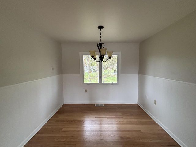N50W16323 Pin Oak COURT, Menomonee Falls, WI 53051