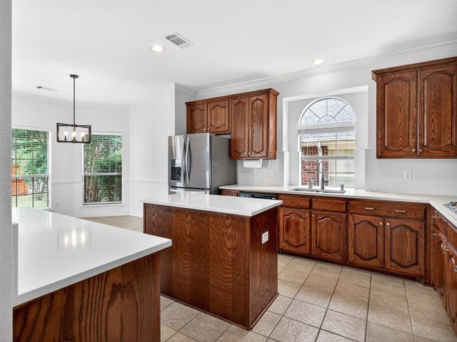 5513 Bandelier Trail, Fort Worth, TX 76137