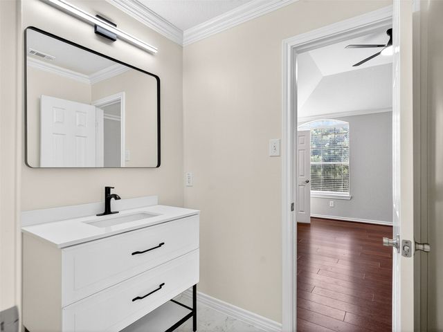 5513 Bandelier Trail, Fort Worth, TX 76137