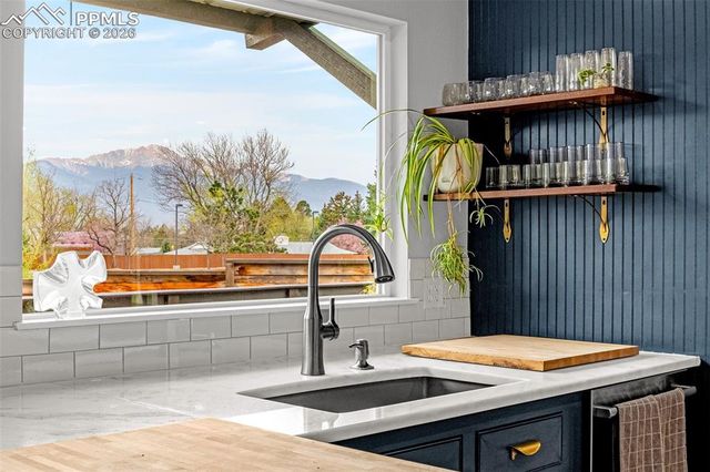 2306 Providence Circle, Colorado Springs, CO 80909