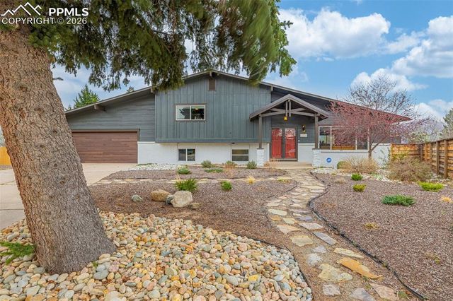 2306 Providence Circle, Colorado Springs, CO 80909