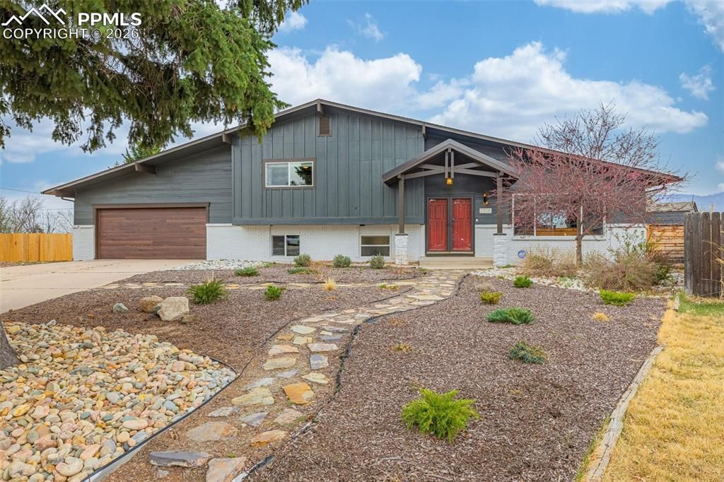 2306 Providence Circle, Colorado Springs, CO 80909