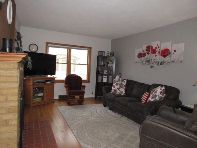 306 N Lafayette Avenue, Fulda, MN 56131