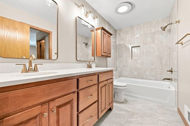 9081 13th Street NE, Saint Michael, MN 55376