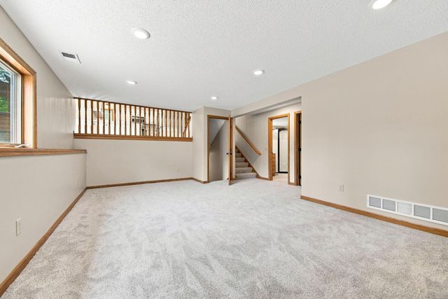 9081 13th Street NE, Saint Michael, MN 55376
