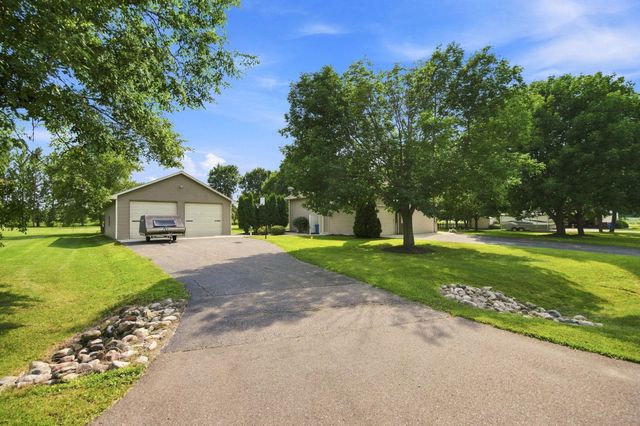 9081 13th Street NE, Saint Michael, MN 55376