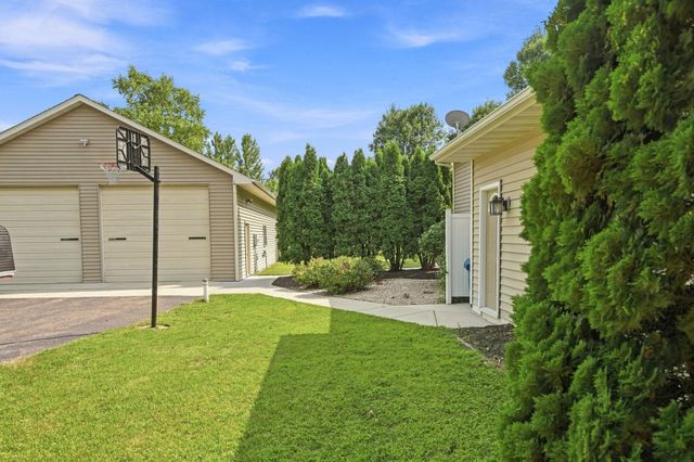 9081 13th Street NE, Saint Michael, MN 55376