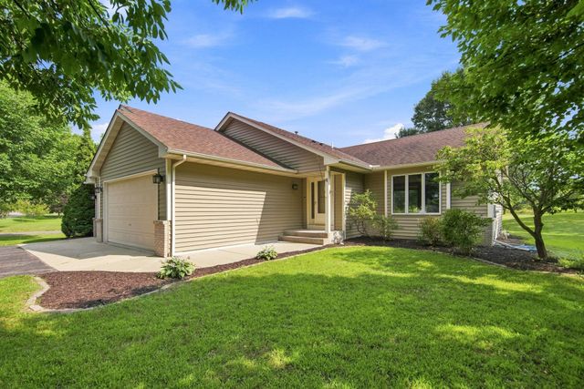 9081 13th Street NE, Saint Michael, MN 55376