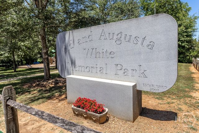 228 Franklin Hills Drive B14, Carnesville, GA 30521