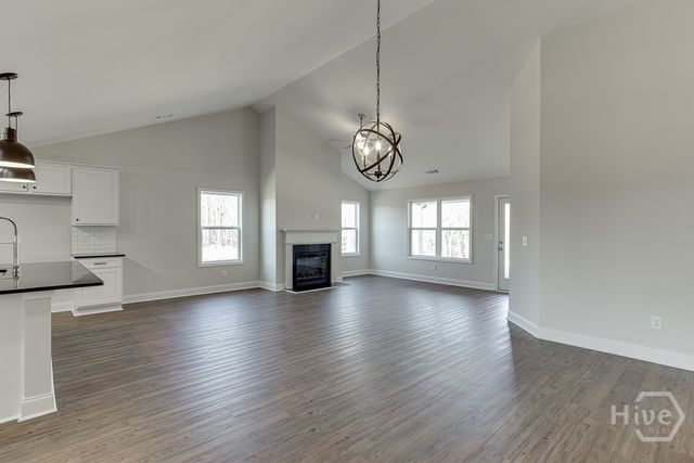 228 Franklin Hills Drive B14, Carnesville, GA 30521