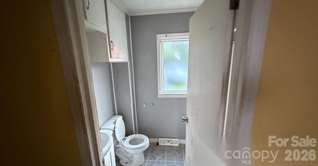 803 S Grove Street, Lincolnton, NC 28092