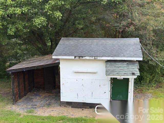 803 S Grove Street, Lincolnton, NC 28092