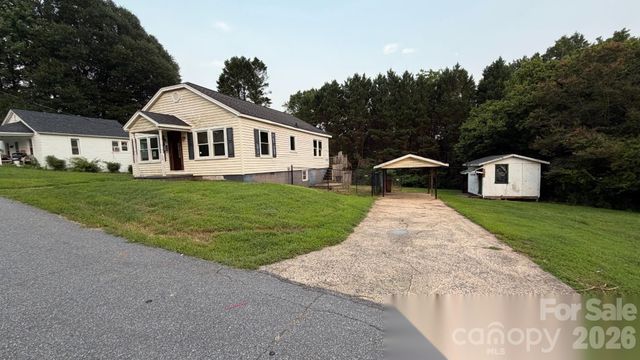 803 S Grove Street, Lincolnton, NC 28092