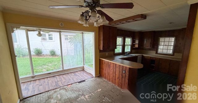 803 S Grove Street, Lincolnton, NC 28092