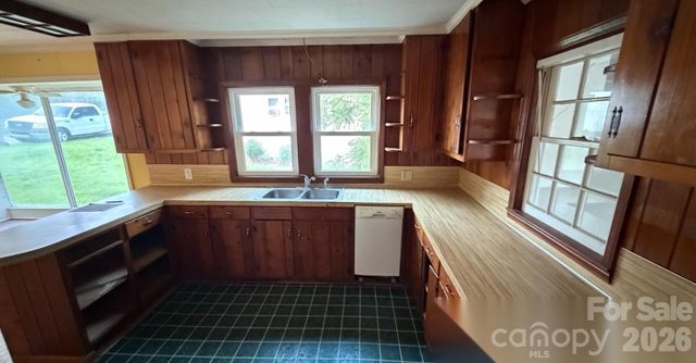 803 S Grove Street, Lincolnton, NC 28092
